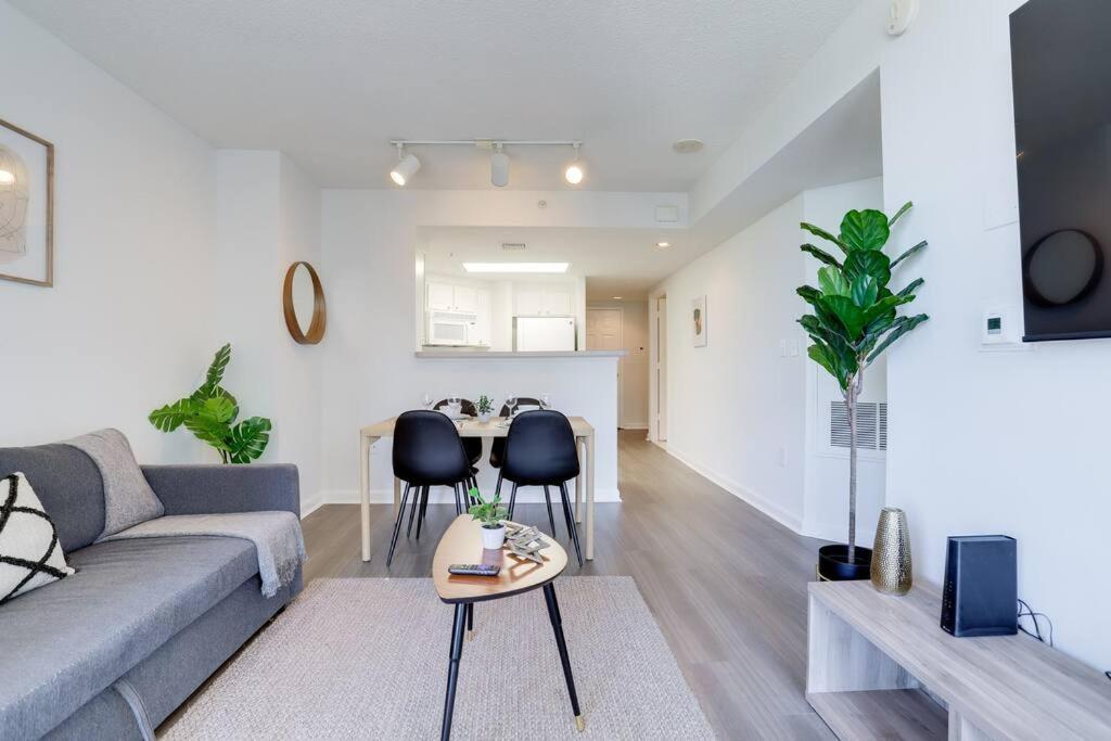 Bright Apartment Walk To Ballston Metro Arlington Dış mekan fotoğraf
