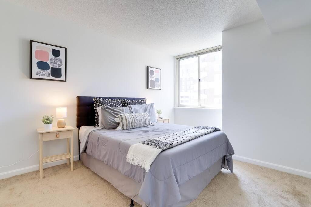 Bright Apartment Walk To Ballston Metro Arlington Dış mekan fotoğraf