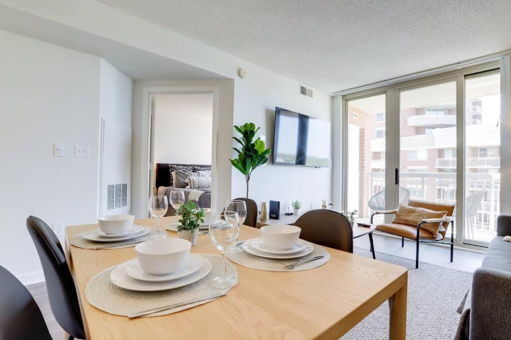 Bright Apartment Walk To Ballston Metro Arlington Dış mekan fotoğraf